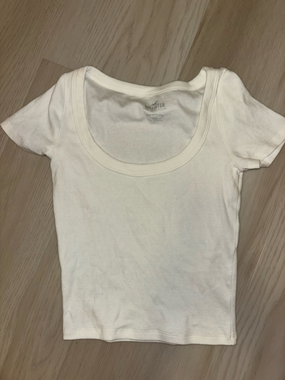 Hollister White Ribbed Scoop Neck Short Sleeve Tee